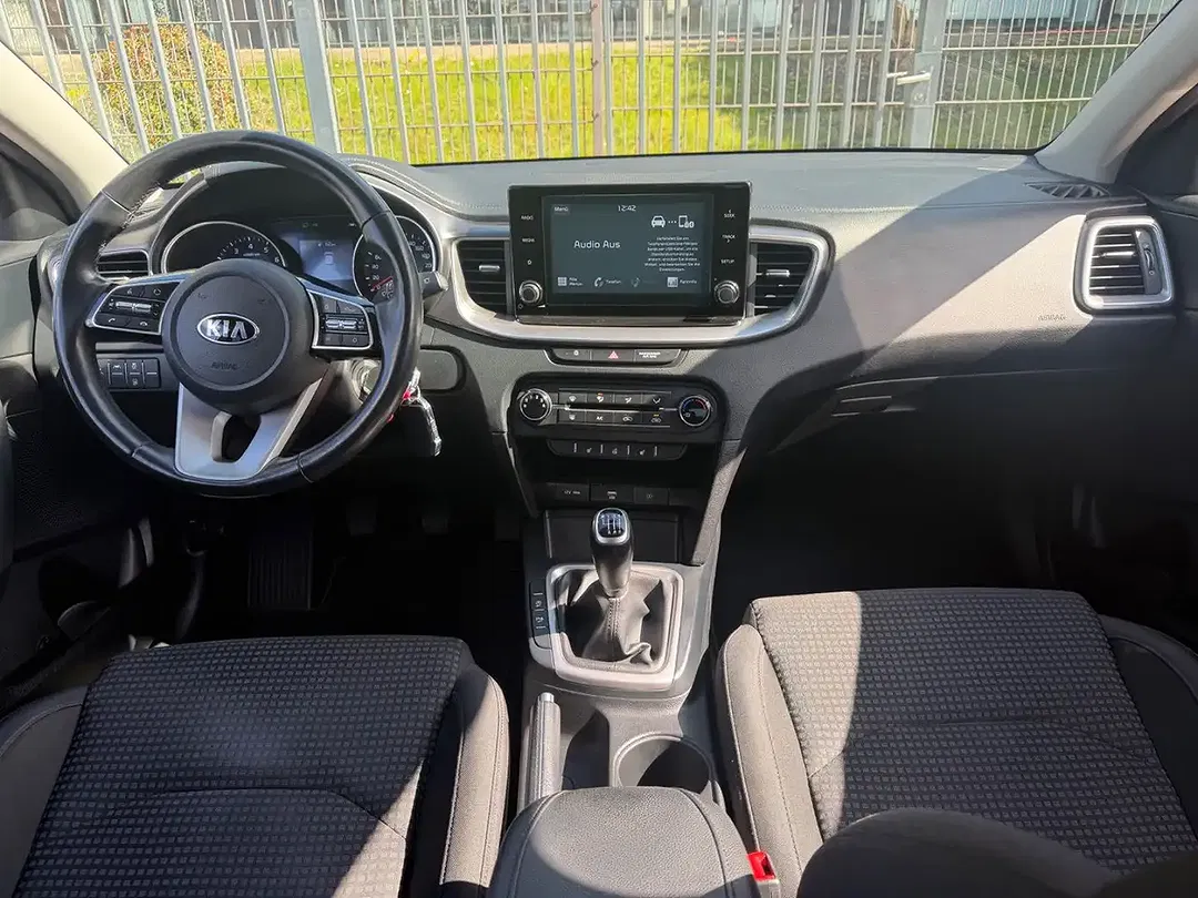 Kia Ceed / cee'd - Thumbnail 10