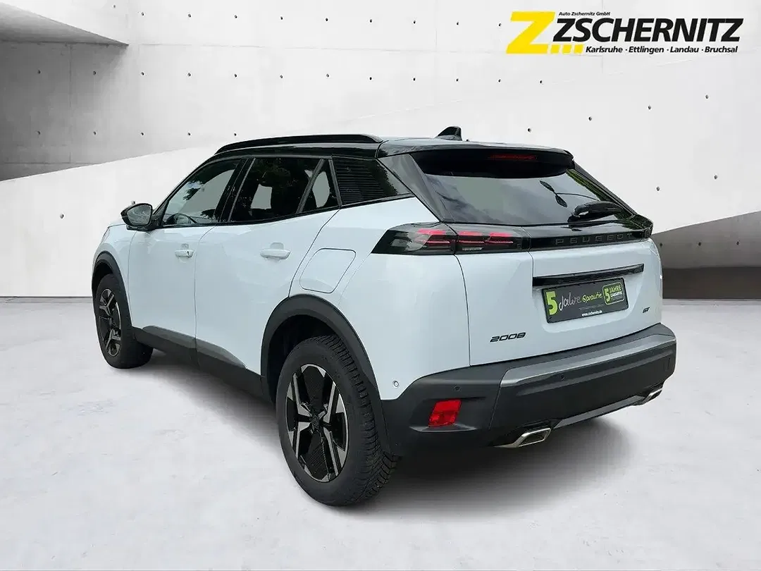 Peugeot 2008 - Thumbnail 2