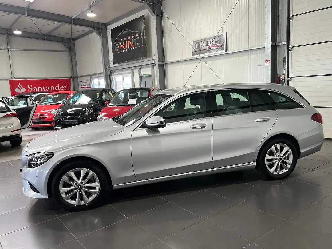 Mercedes-Benz C 200 - Thumbnail 2