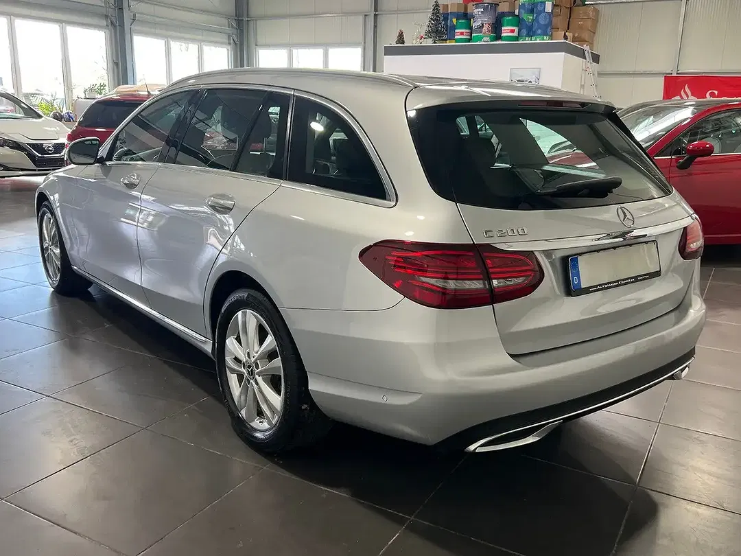 Mercedes-Benz C 200 - Thumbnail 3