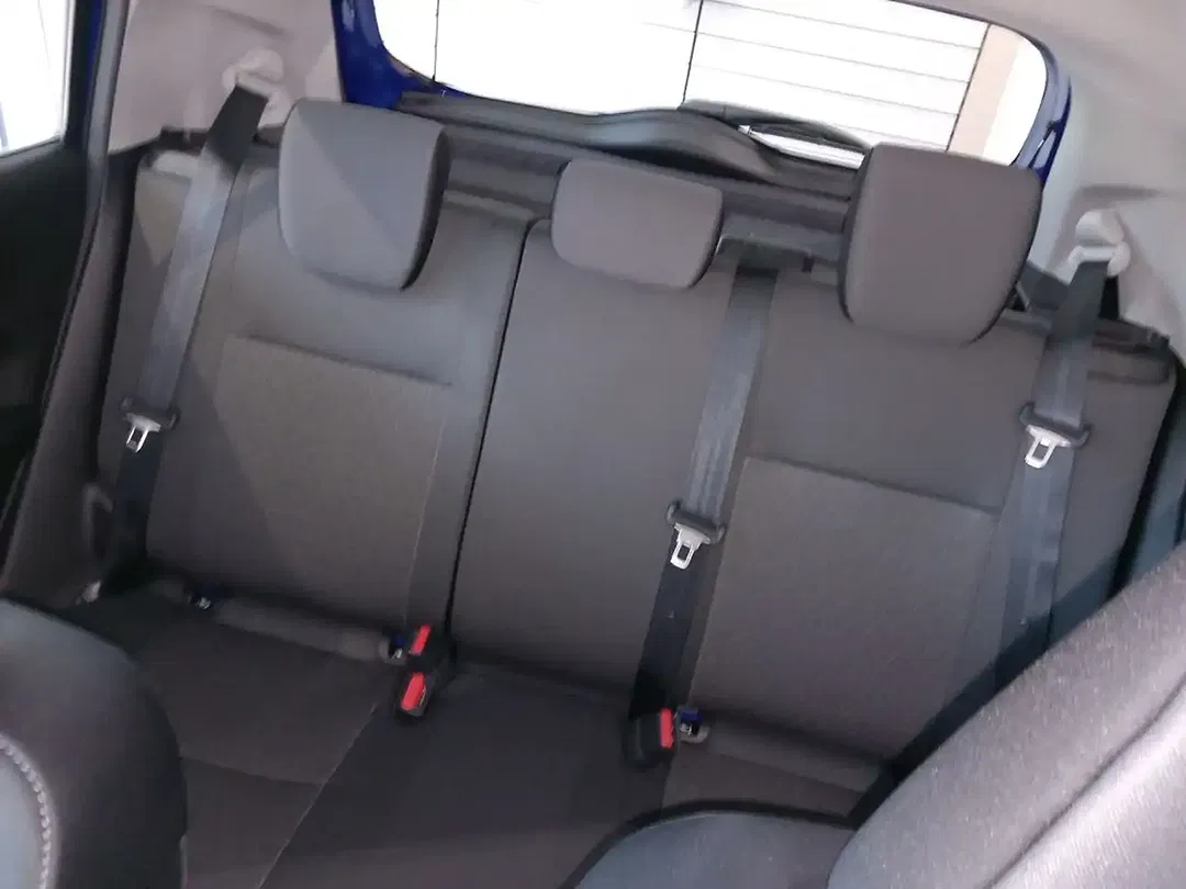 Suzuki Swift - Thumbnail 6