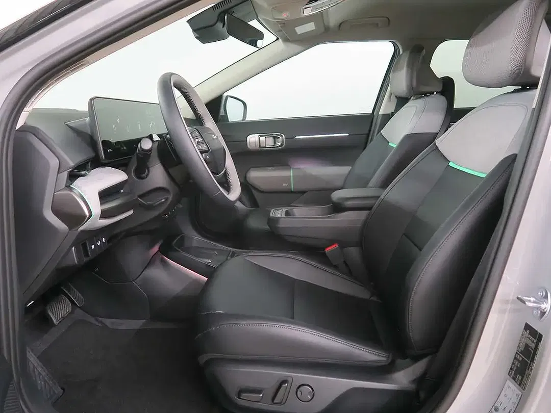 Kia EV4 - Thumbnail 9