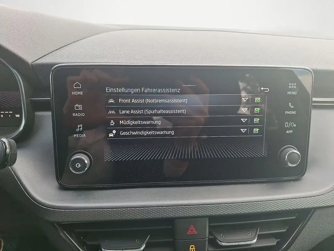 Skoda Scala - Thumbnail 13