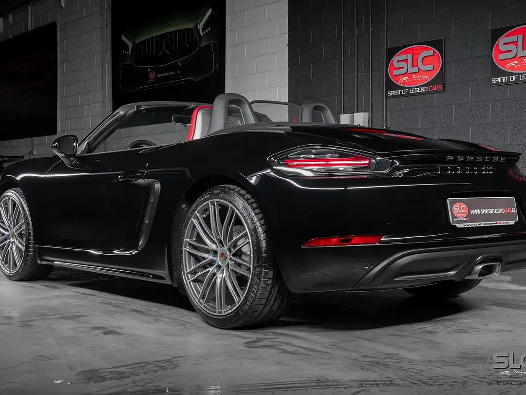 Porsche Boxster - Thumbnail 3