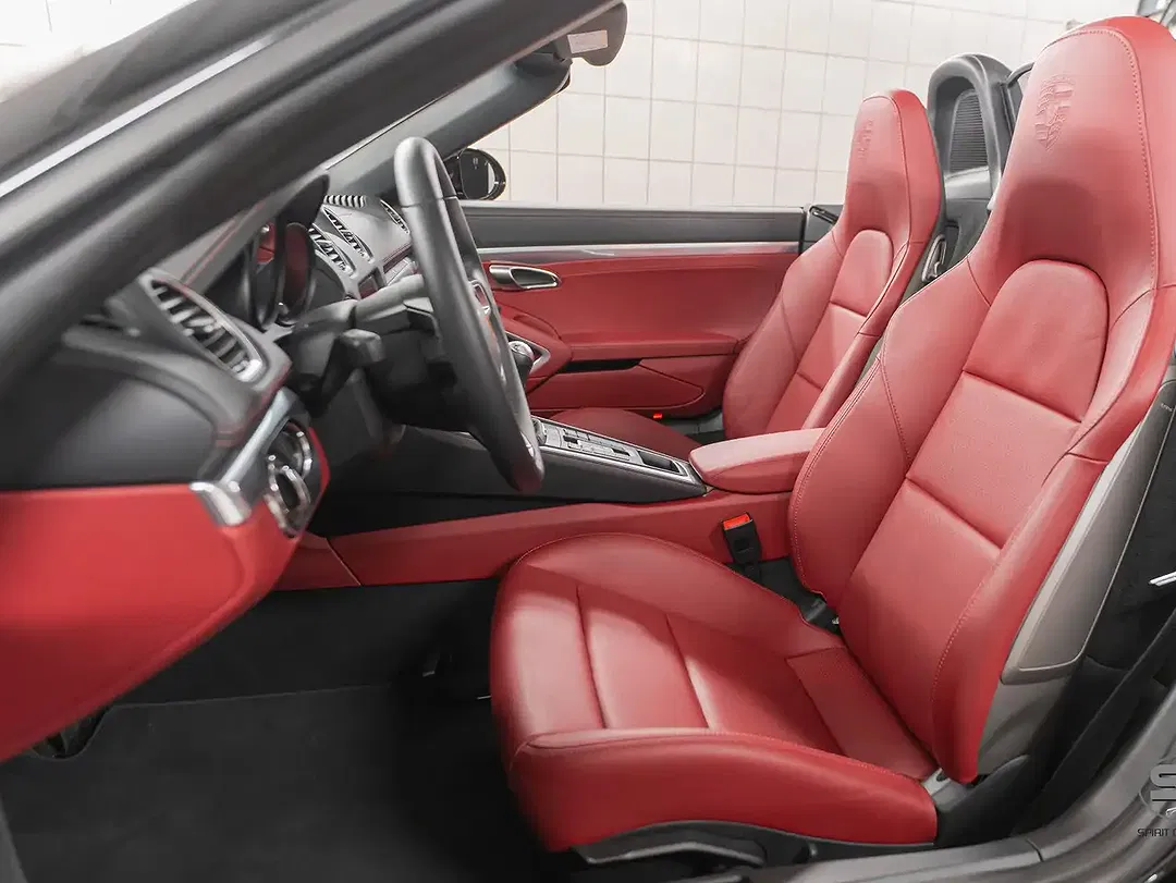 Porsche Boxster - Thumbnail 6