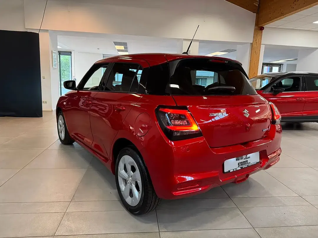 Suzuki Swift - Thumbnail 7
