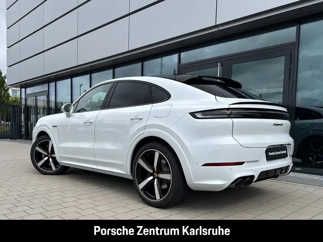Porsche Cayenne - Thumbnail 3