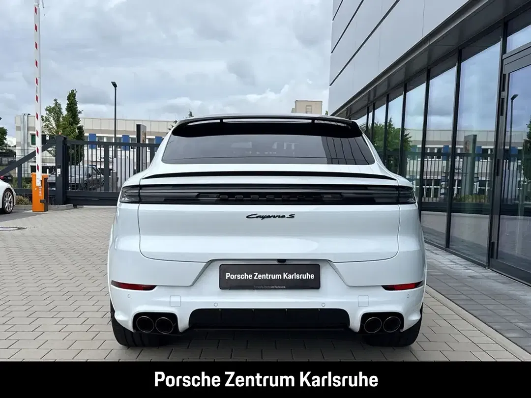 Porsche Cayenne - Thumbnail 5