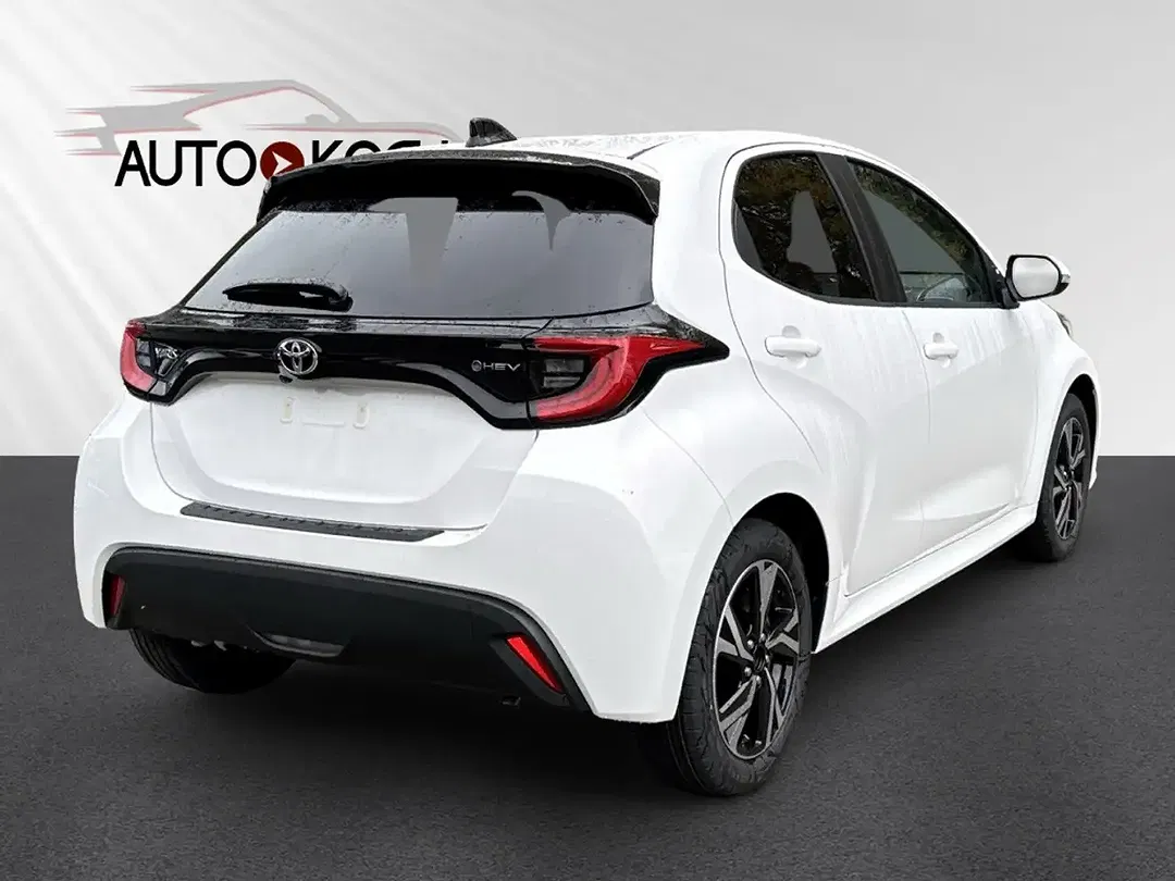 Toyota Yaris - Thumbnail 5