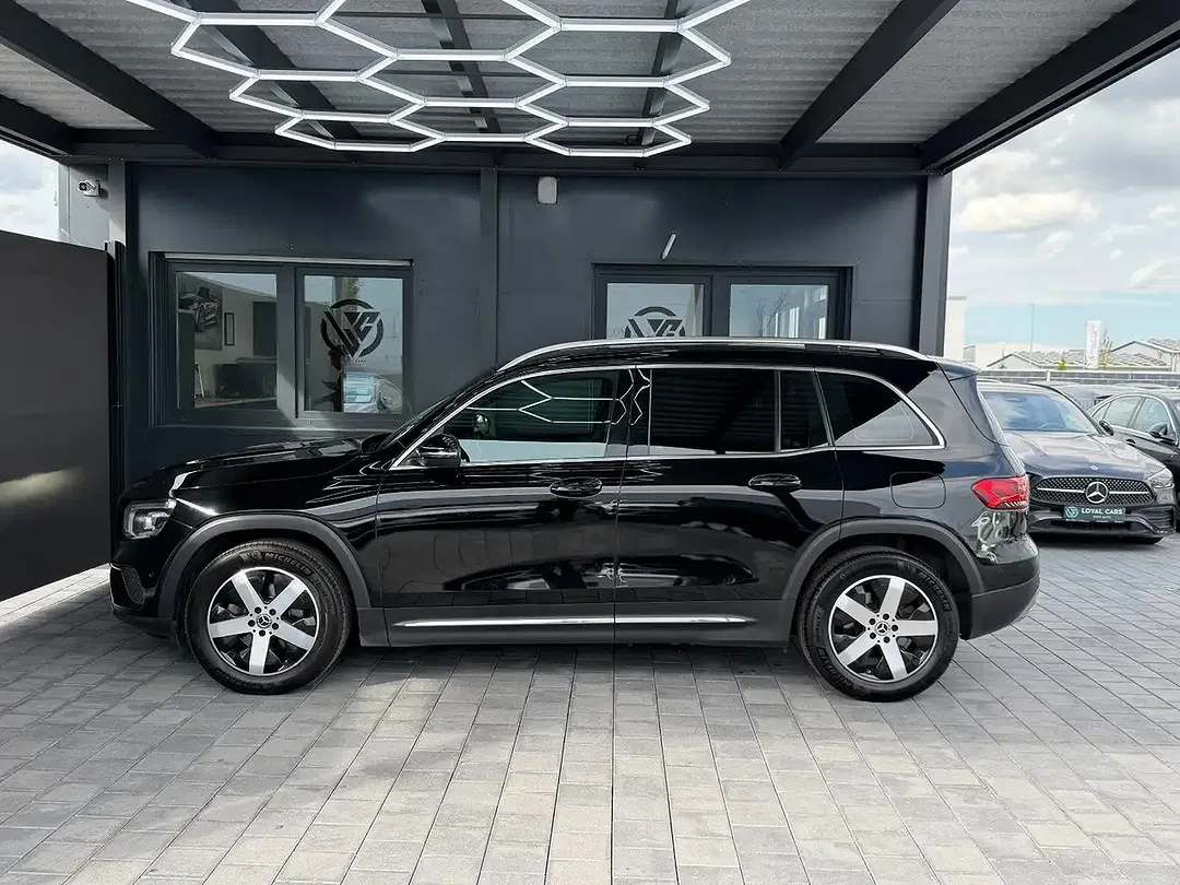 Mercedes-Benz GLB 200 - Thumbnail 6