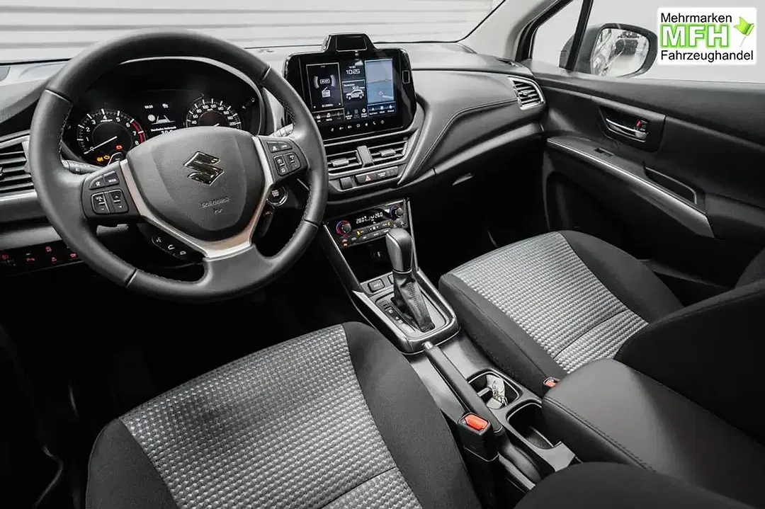 Suzuki S-Cross - Thumbnail 7