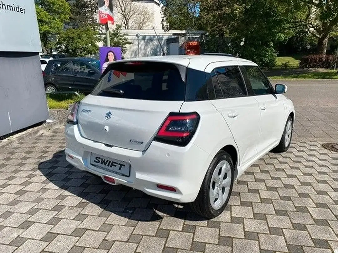 Suzuki Swift - Thumbnail 7