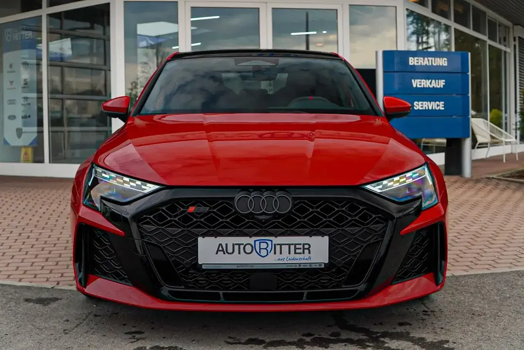 Audi RS3 - Thumbnail 2