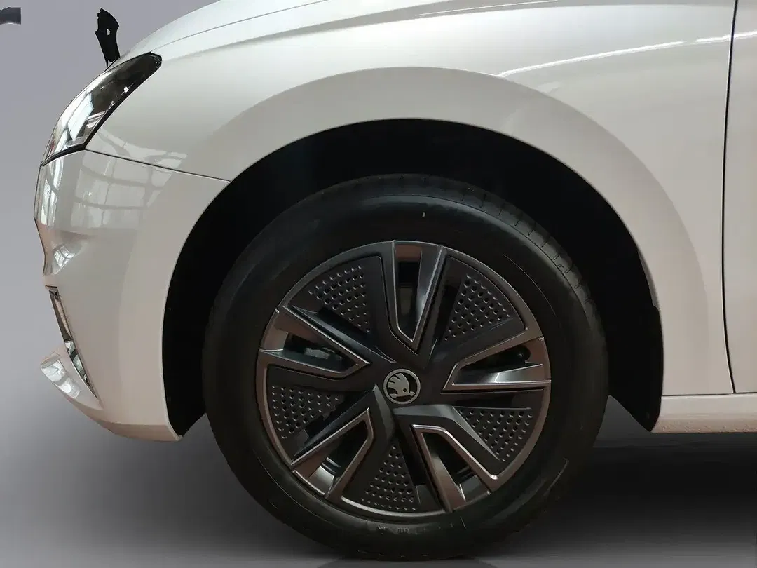 Skoda Fabia - Thumbnail 12