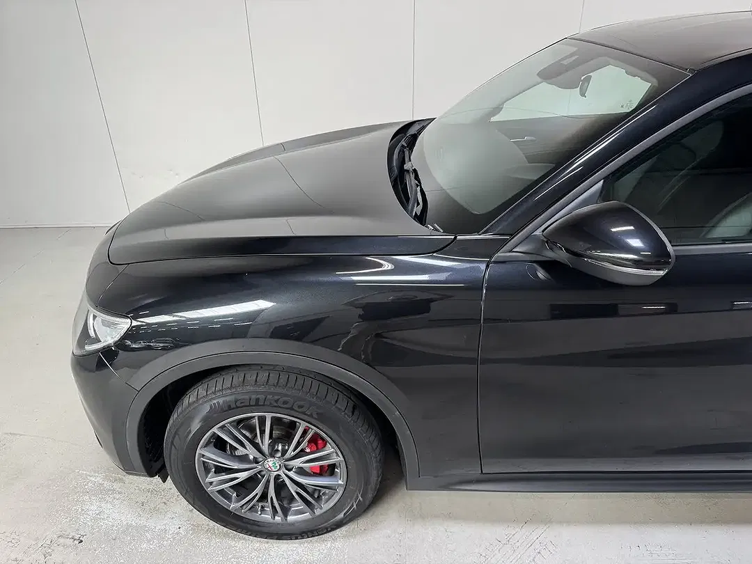 Alfa Romeo Stelvio - Thumbnail 24