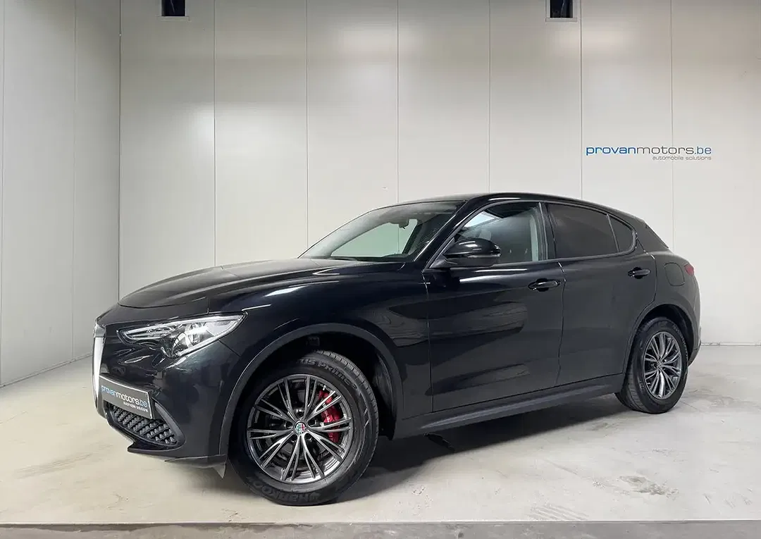 Alfa Romeo Stelvio - Thumbnail 4