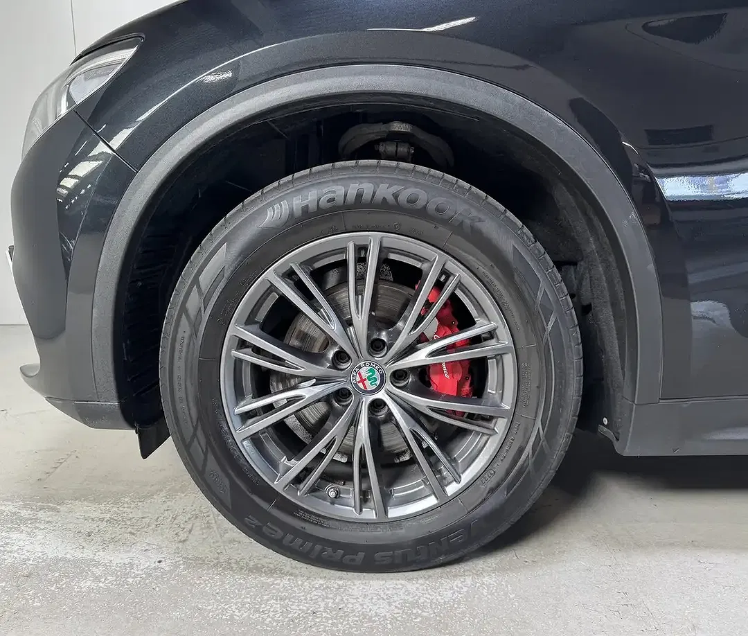 Alfa Romeo Stelvio - Thumbnail 7