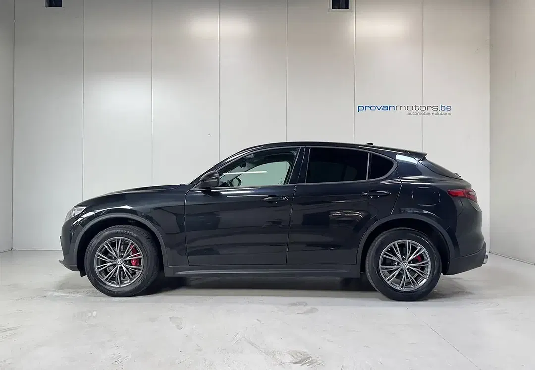 Alfa Romeo Stelvio - Thumbnail 8
