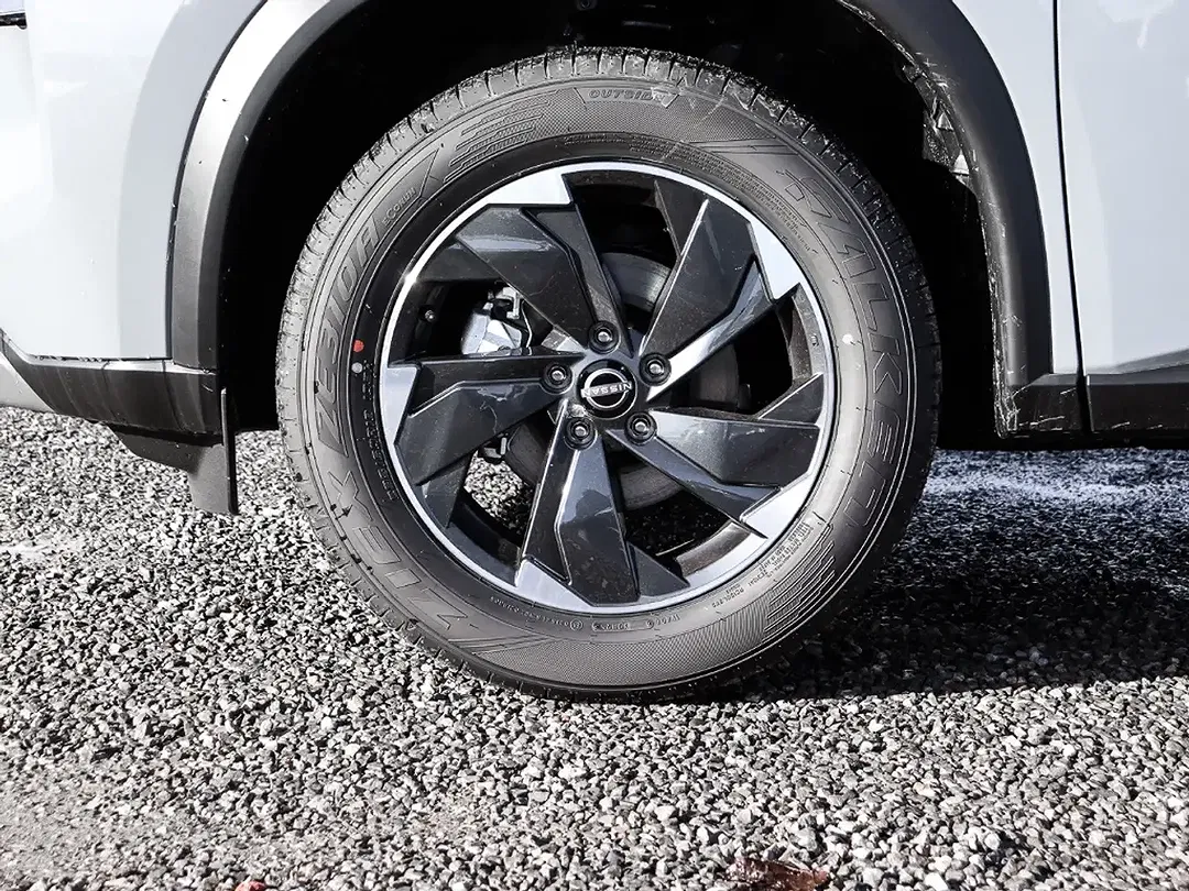 Nissan X-Trail - Thumbnail 3