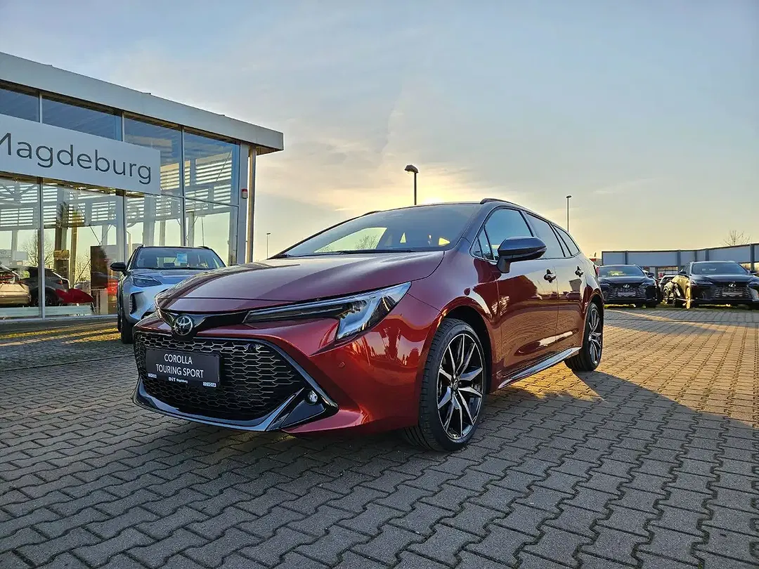 Toyota Corolla - Thumbnail 1