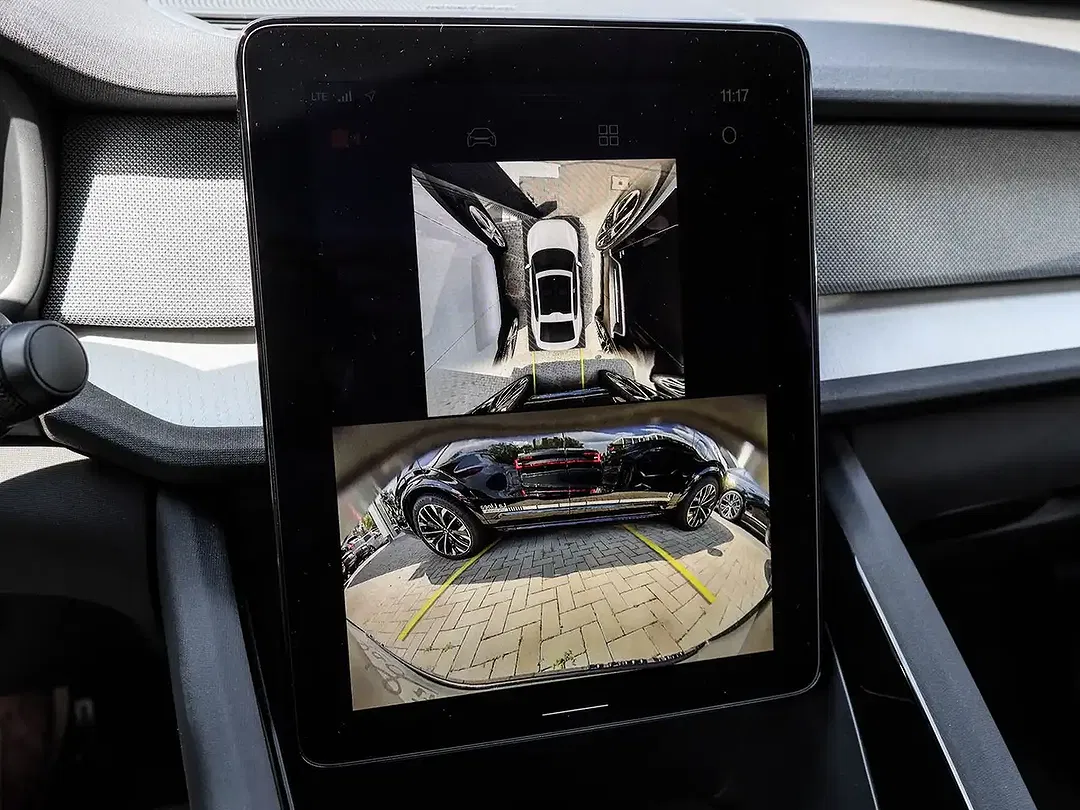 Polestar 2 - Thumbnail 13