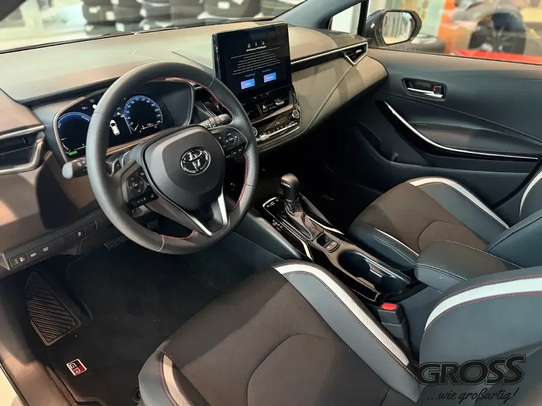 Toyota Corolla - Thumbnail 12
