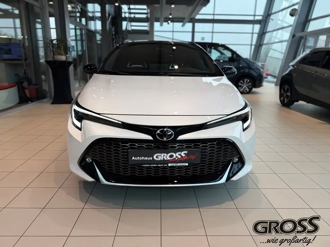 Toyota Corolla - Thumbnail 2
