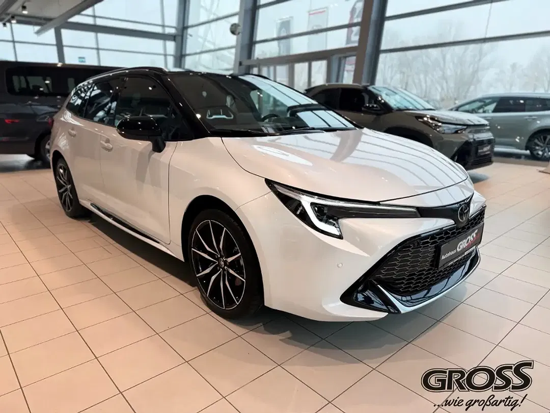 Toyota Corolla - Thumbnail 3