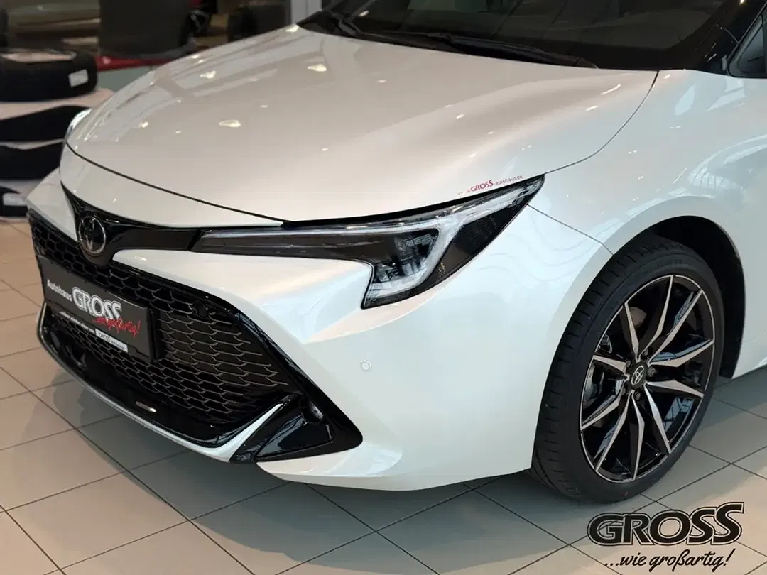 Toyota Corolla - Thumbnail 5