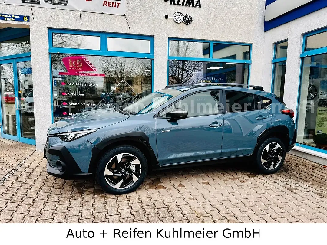Subaru Crosstrek - Thumbnail 3