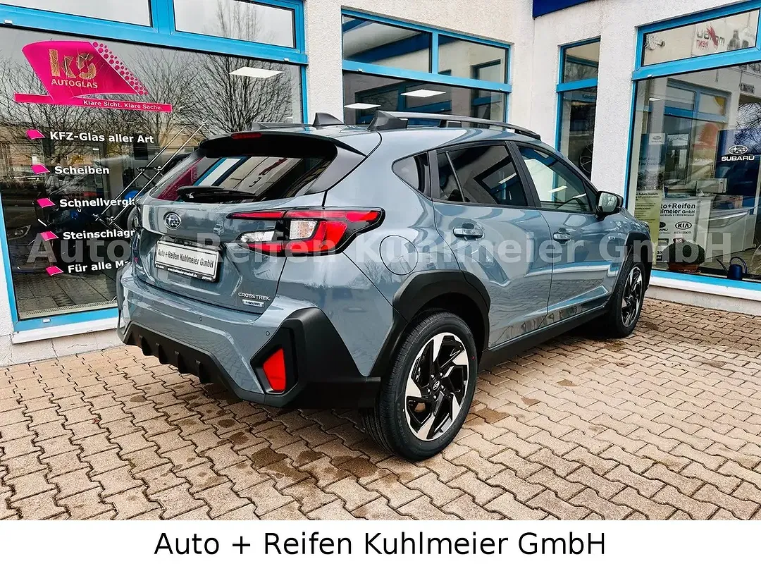 Subaru Crosstrek - Thumbnail 5