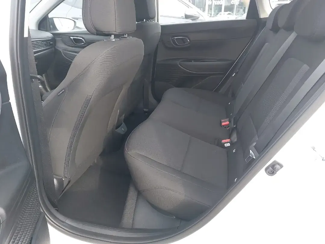 Hyundai i20 - Thumbnail 8