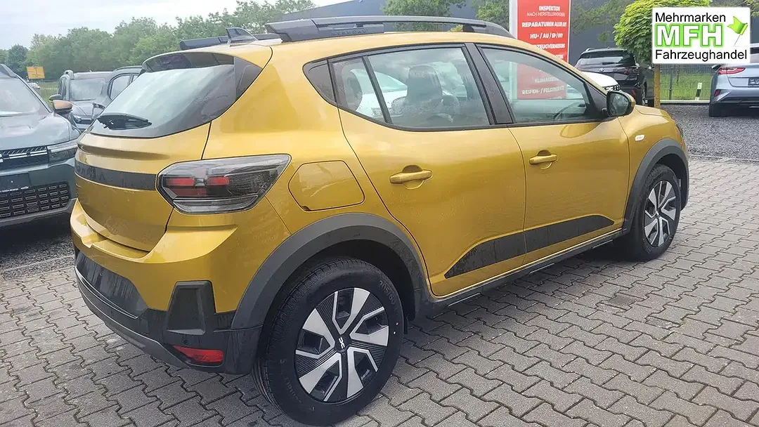 Dacia Sandero - Thumbnail 4