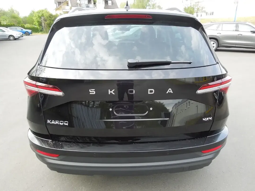 Skoda Karoq - Thumbnail 5