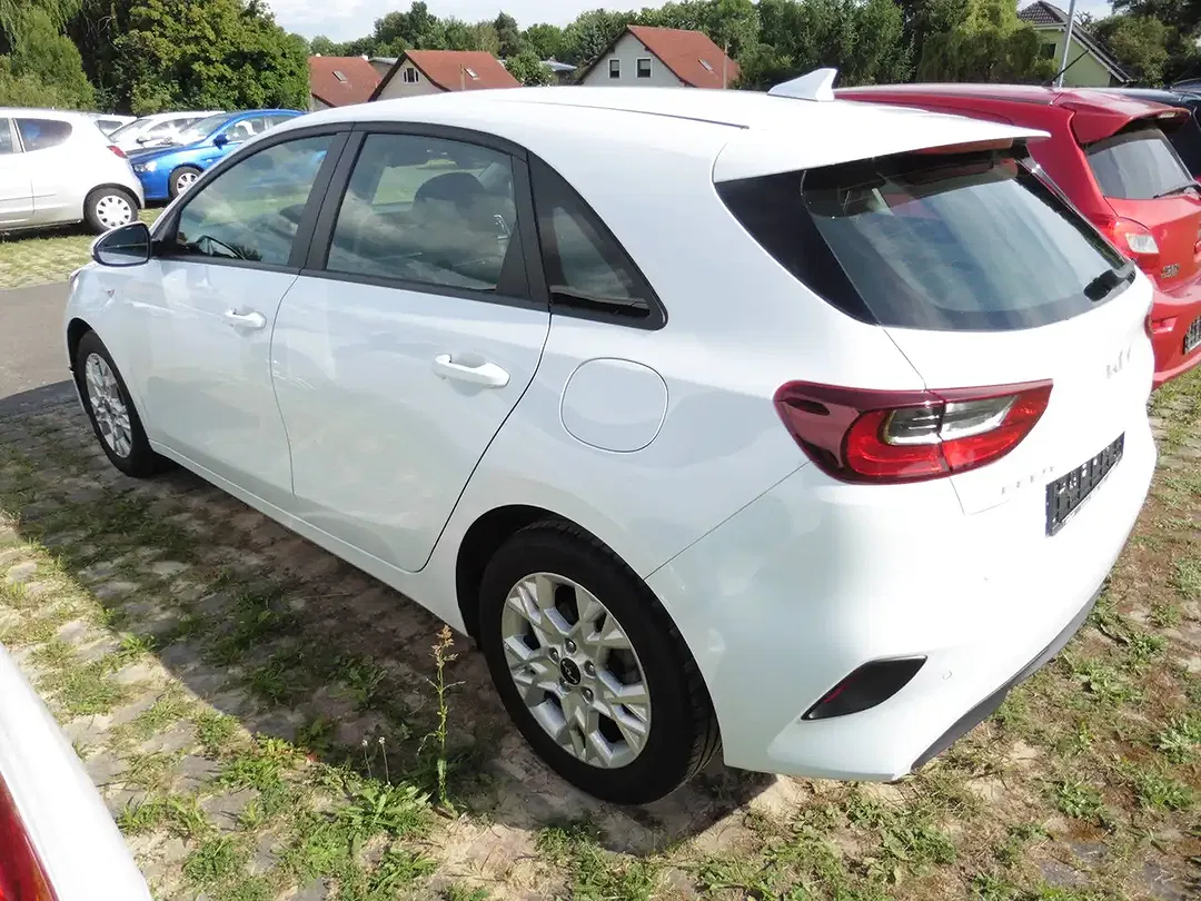 Kia Ceed / cee'd - Thumbnail 10