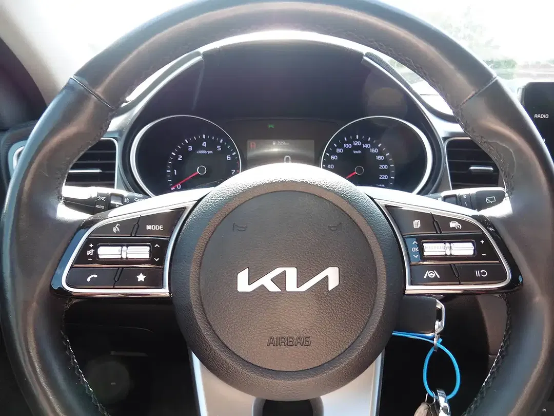 Kia Ceed / cee'd - Thumbnail 4
