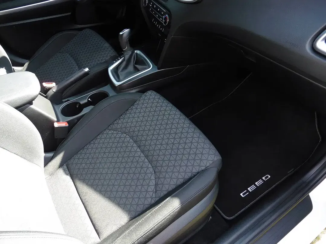 Kia Ceed / cee'd - Thumbnail 5