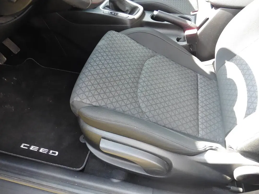 Kia Ceed / cee'd - Thumbnail 6