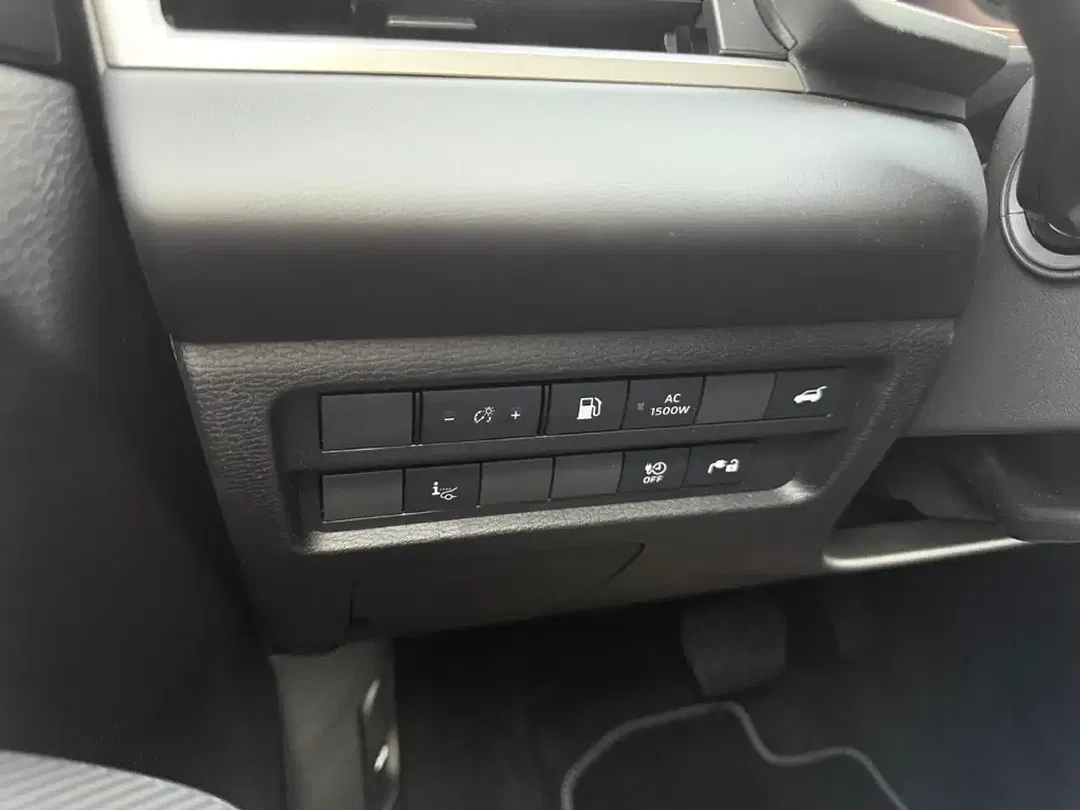 Mitsubishi Outlander - Thumbnail 12