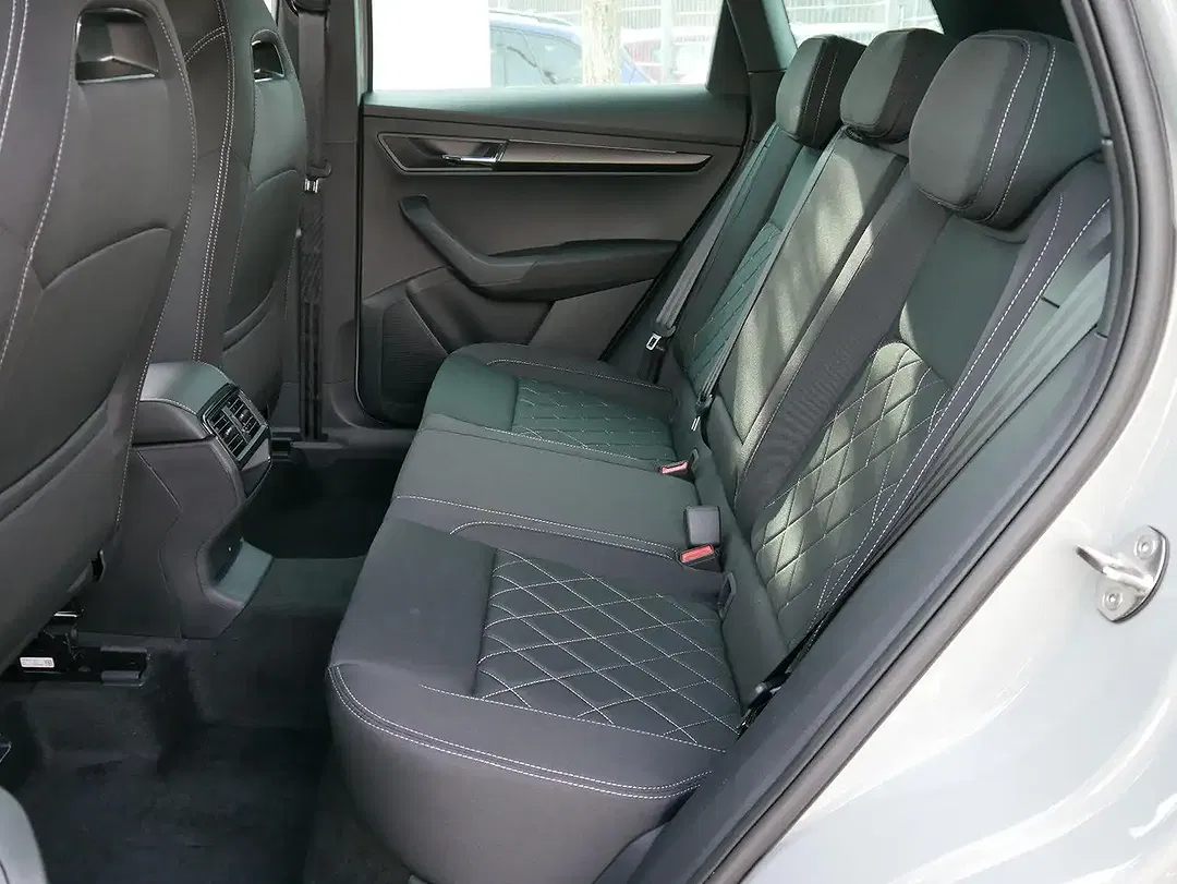 Skoda Karoq - Thumbnail 8