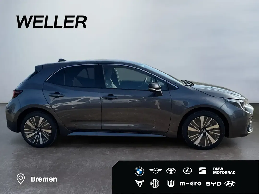 Toyota Corolla - Thumbnail 7