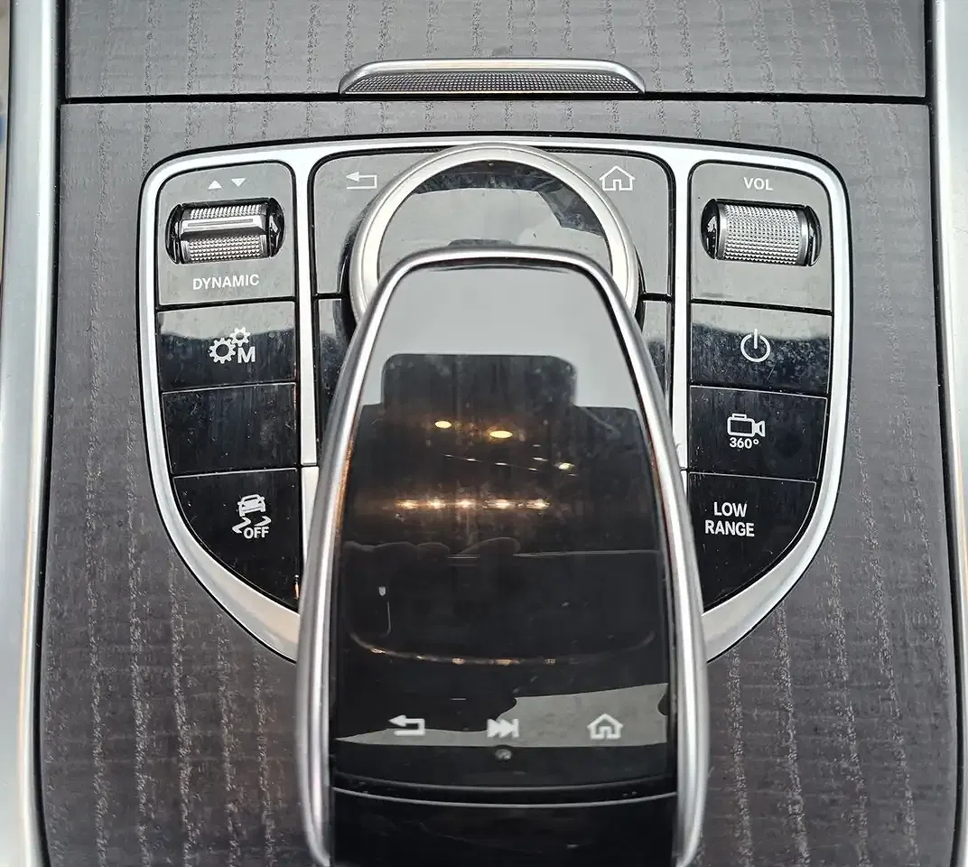 Mercedes-Benz G 500 - Thumbnail 15