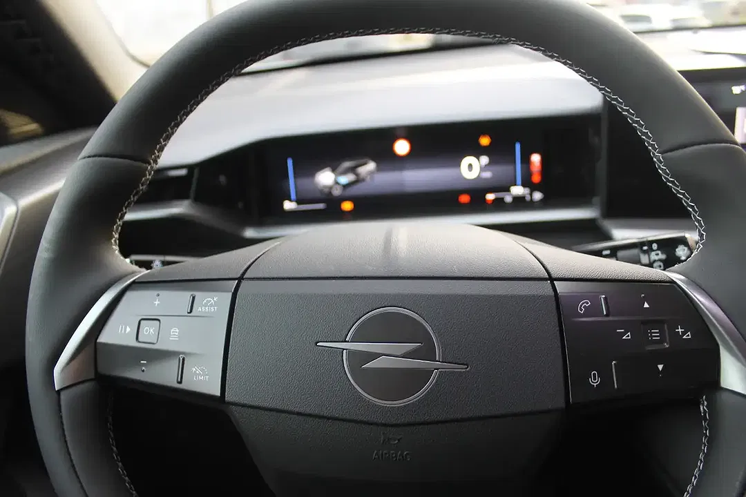Opel Grandland - Thumbnail 14
