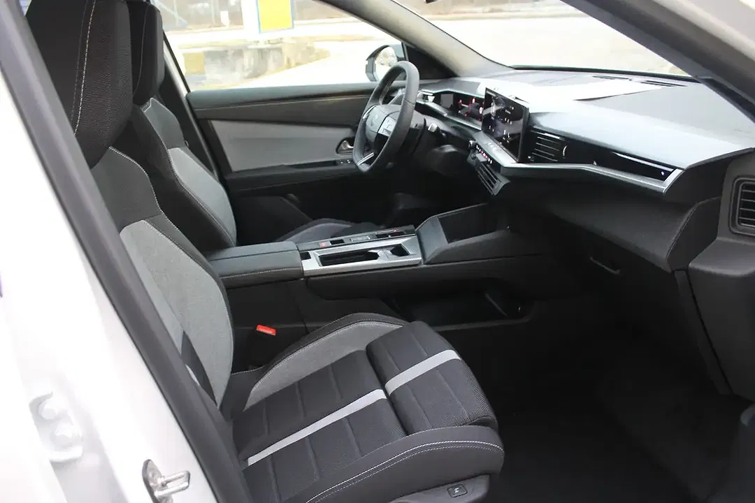 Opel Grandland - Thumbnail 8