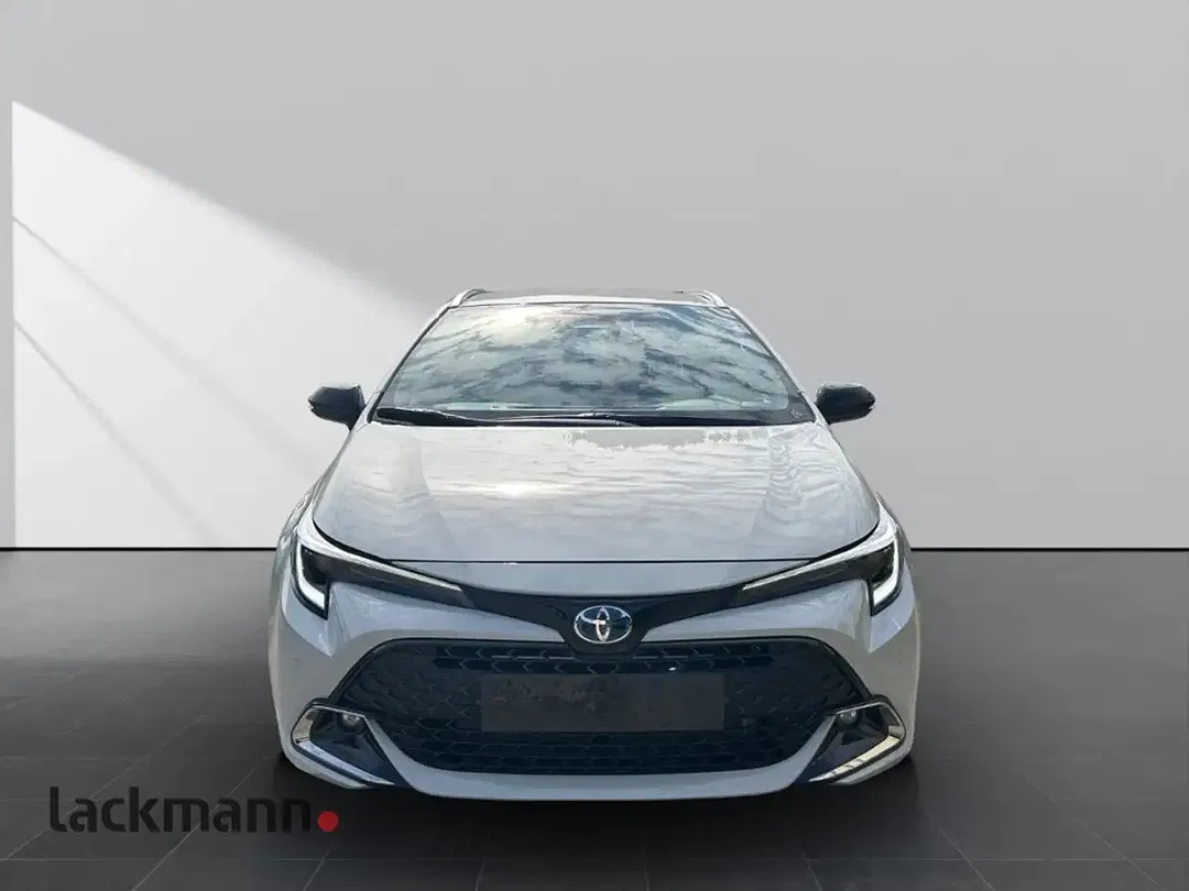 Toyota Corolla - Thumbnail 2