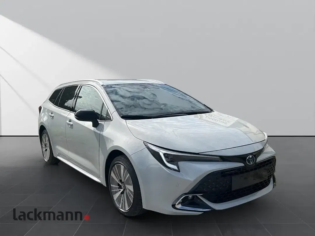 Toyota Corolla - Thumbnail 3