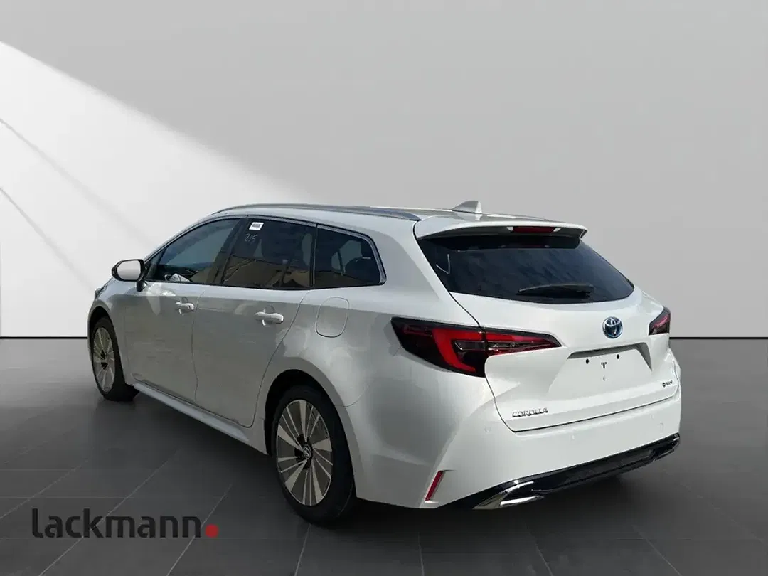 Toyota Corolla - Thumbnail 5