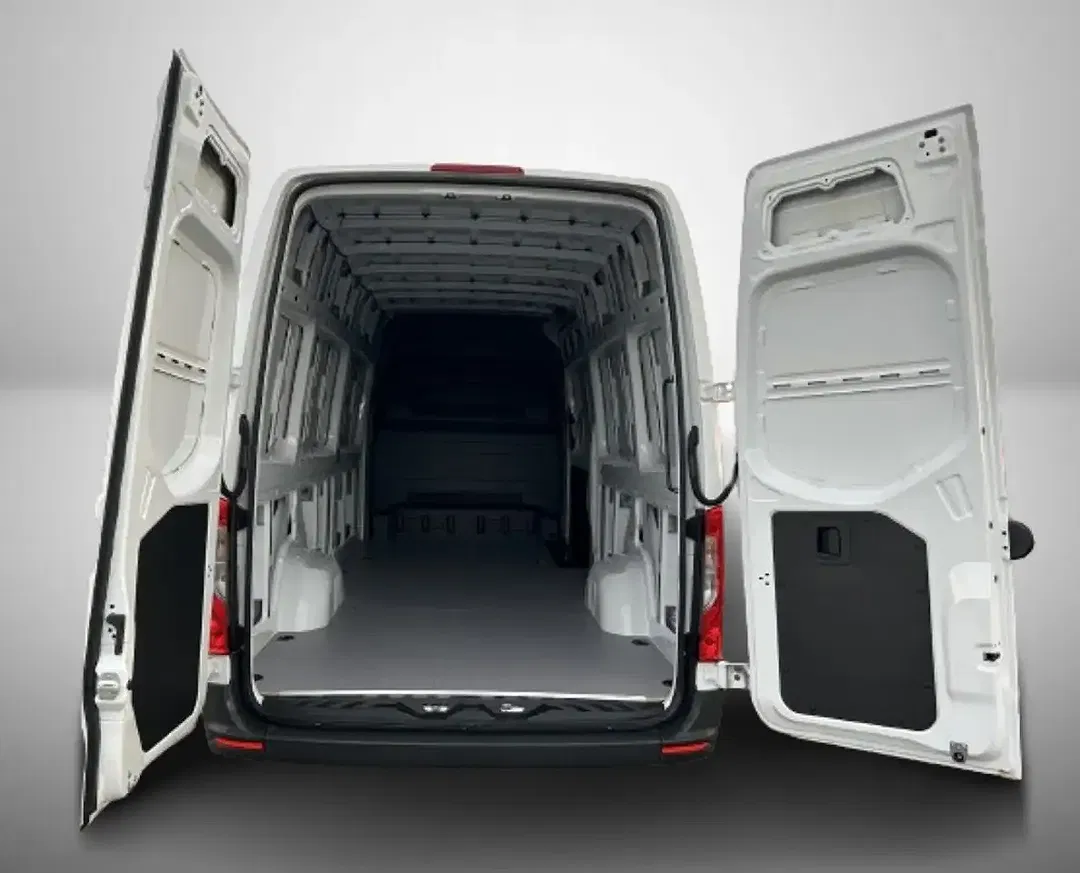 Mercedes-Benz Sprinter - Thumbnail 10
