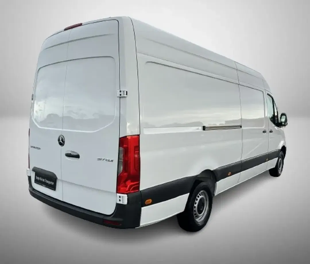 Mercedes-Benz Sprinter - Thumbnail 3
