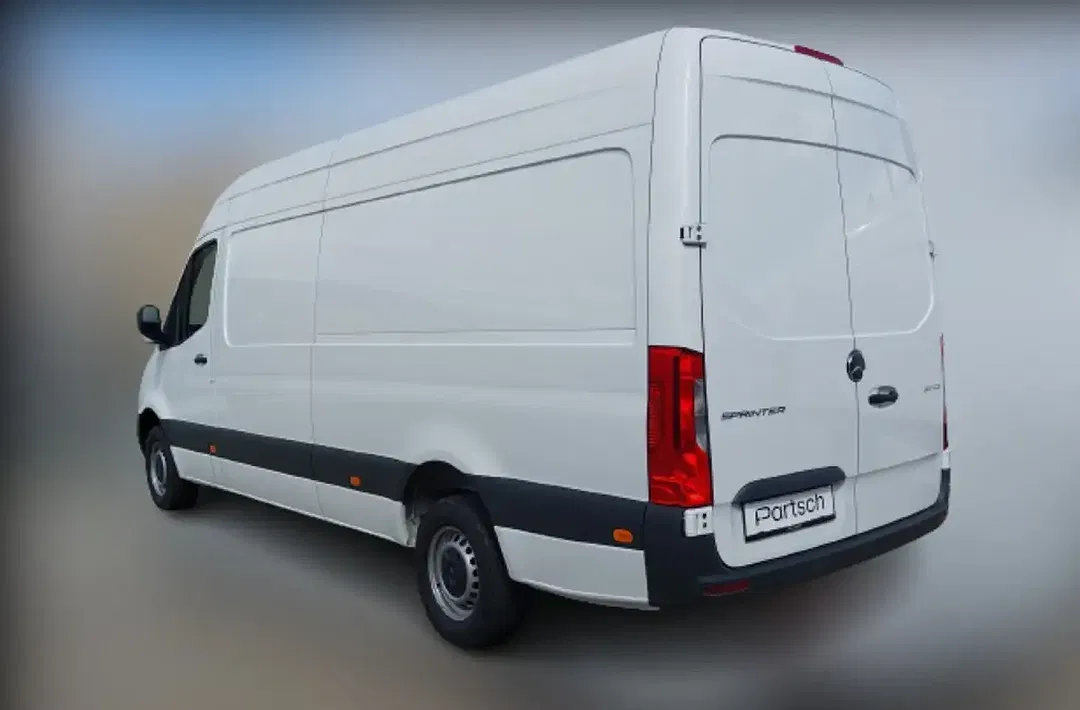 Mercedes-Benz Sprinter - Thumbnail 8